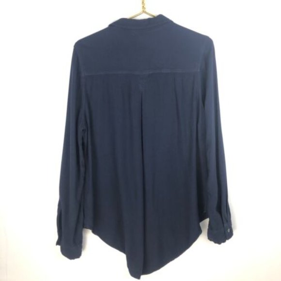 Rock and Republic Navy Hi Low shirt with embellishments on shoulders. C115 - Picture 2 of 5